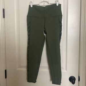 Alo Cropped Leggings